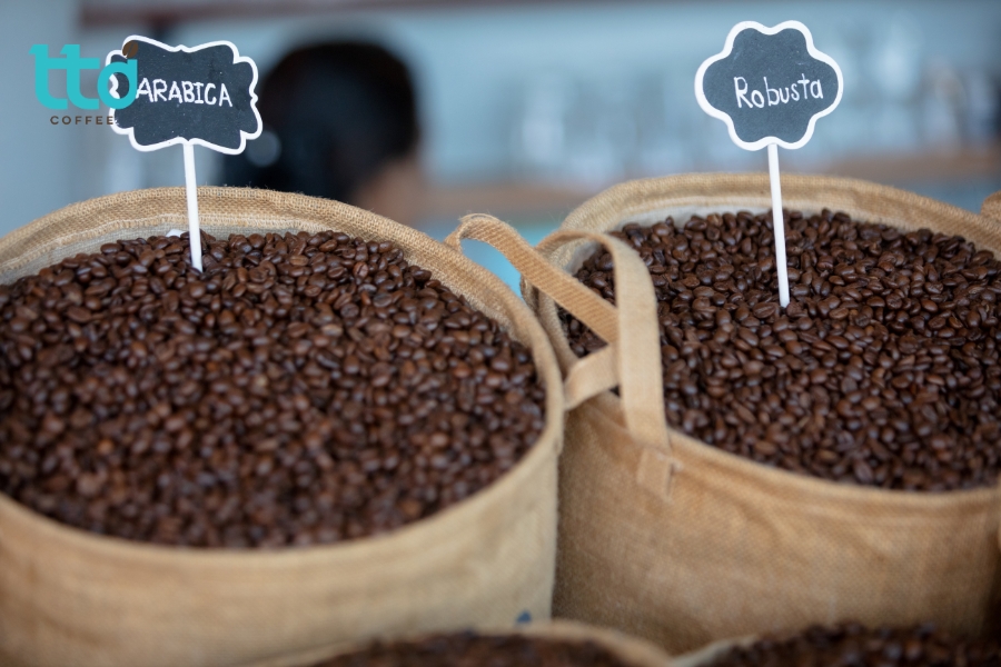 Passion Blend 70% Robusta – 30% Arabica cho vị đắng rõ, chua nhẹ