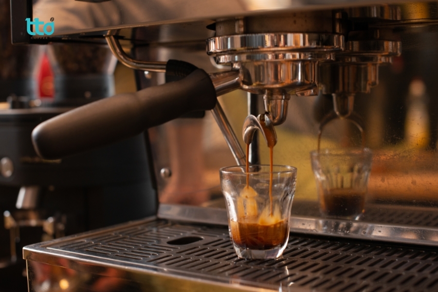 Cách pha cà phê rang củi để giữ hương vị